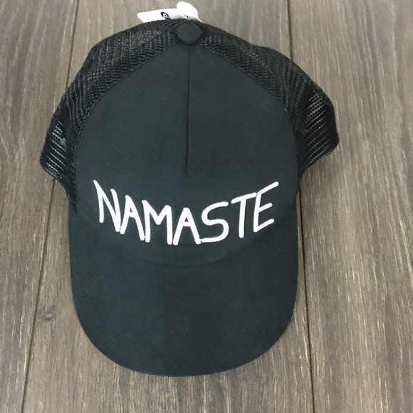 Apana Accessories - Apana Namaste hat mesh SnapBack new